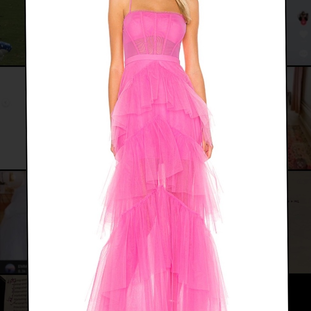IN SEARCH OF bcbgaxazria PINK tulle dress